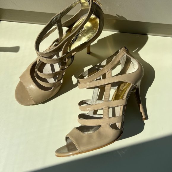 Strappy Beige MICHAEL Michael Kors Patent Heels - Picture 1 of 10